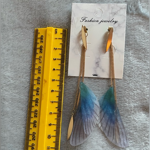NWOT butterfly wing drop earrings - Picture 3 of 3